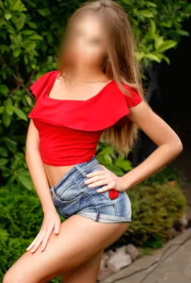 Emma, 31
