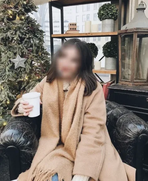 Josephine, 28
