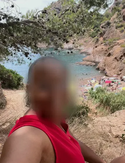 Leyla, 33