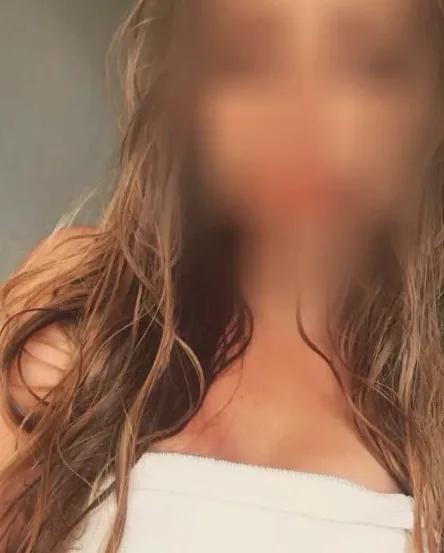 Melina, 26