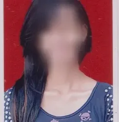 Sarah, 35