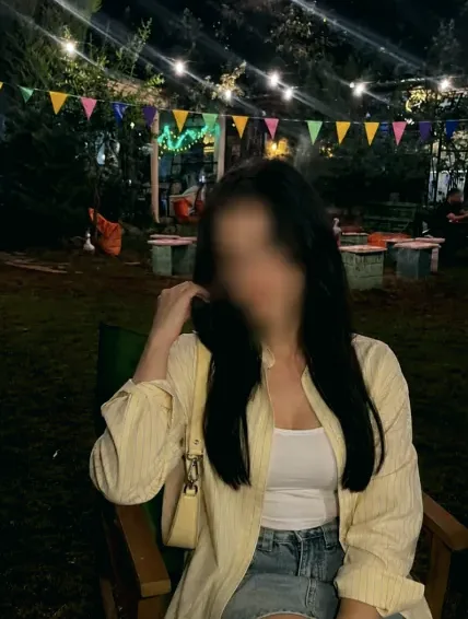 Sophia, 24
