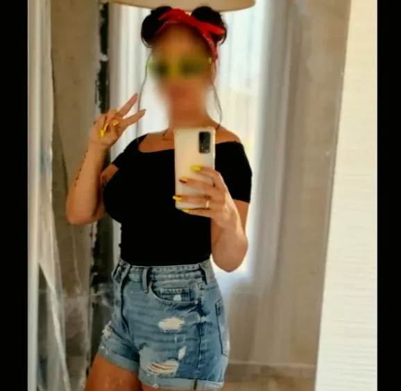 Svenja, 37